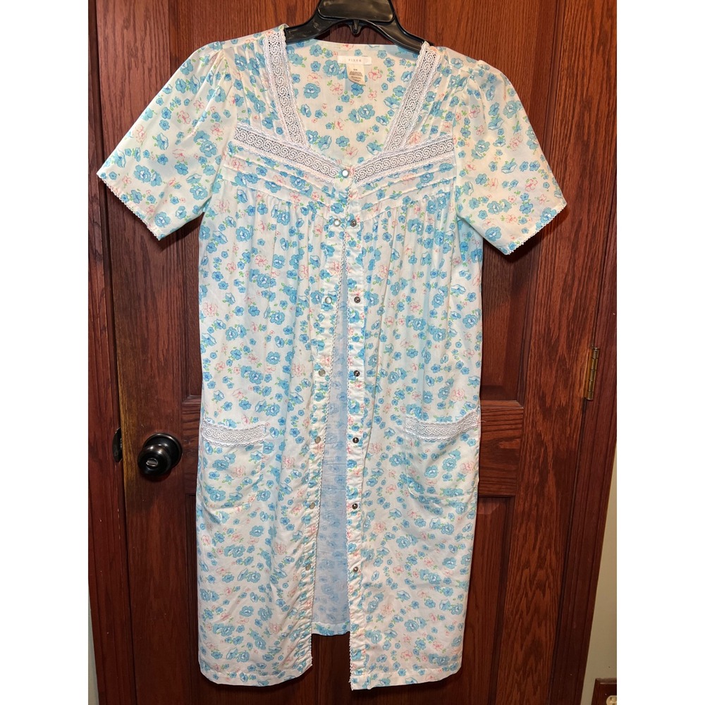 VTG Floral House Dress White Blue Pink Lace Trim Snap Front Duster Robe Medium